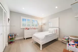 10330 SW 71st Ave, Pinecrest, FL 33156 - Photo 17