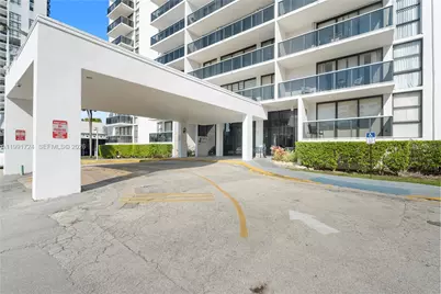 3675 N Country Club Dr #1501, Aventura, FL 33180 - Photo 7