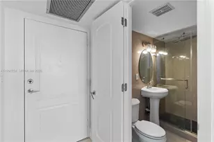 3675 N Country Club Dr, Aventura, FL 33180 - Photo 9