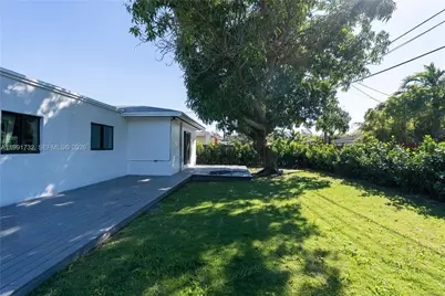 7548 Adventure Ave, North Bay Village, FL 33141 - Photo 29