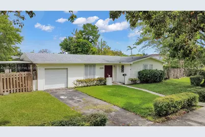 8285 SW 104th St, Miami, FL 33156 - Photo 13