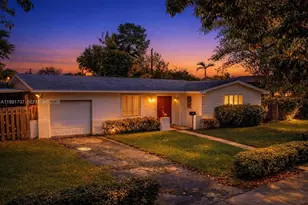8285 SW 104th St, Miami, FL 33156 - Photo 1