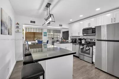 5404 NW 27th Way, Tamarac, FL 33309 - Photo 3