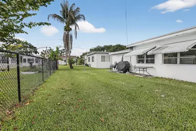 5404 NW 27th Way, Tamarac, FL 33309 - Photo 29