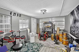 5404 NW 27th Way, Tamarac, FL 33309 - Photo 23