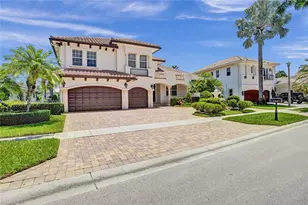 730 Leigh Palm Ave, Plantation, FL 33324 - Photo 1