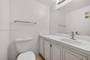 3100 W Rolling Hills Cir, Davie, FL 33328 - Photo 37