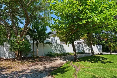 346 Gulf Road, Key Biscayne, FL 33149 - Photo 7