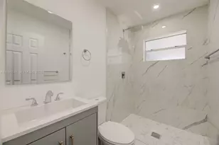 7811 NW 10th St, Pembroke Pines, FL 33024 - Photo 25