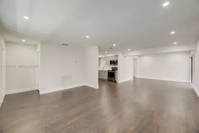 7811 NW 10th St #7811, Pembroke Pines, FL 33024 - Photo 11
