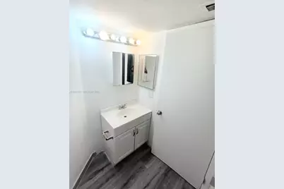 2871 N Oakland Forest Dr #113, Oakland Park, FL 33309 - Photo 17