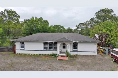 825 N Willow St, Clewiston, FL 33440 - Photo 1