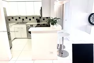 1500 Bay Rd, Miami Beach, FL 33139 - Photo 7