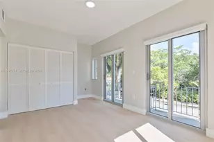 694 NE 76th St, Miami, FL 33138 - Photo 15