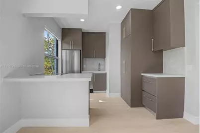 694 NE 76th St #6, Miami, FL 33138 - Photo 3