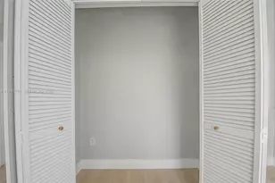 694 NE 76th St, Miami, FL 33138 - Photo 17