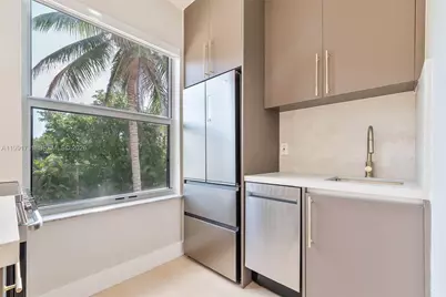 694 NE 76th St #6, Miami, FL 33138 - Photo 5