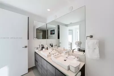1080 Brickell Ave #1603, Miami, FL 33131 - Photo 11