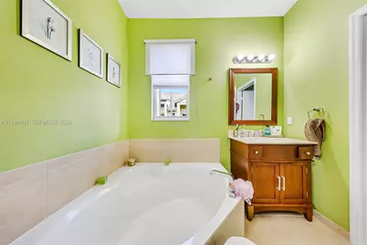 10711 NW 75th Ln, Doral, FL 33178 - Photo 41