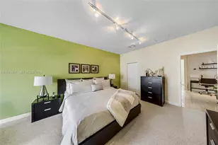 10711 NW 75th Ln, Doral, FL 33178 - Photo 5