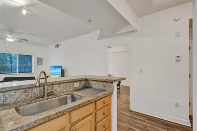 6001 SW 70th St #252, South Miami, FL 33143 - Photo 9