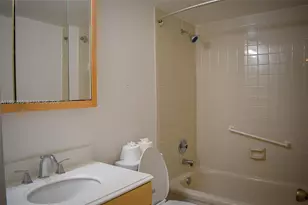 260 NW 76th Ave, Margate, FL 33063 - Photo 11