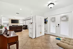2600 SW 154th Ln, Davie, FL 33331 - Photo 9