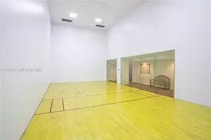 1111 Brickell Bay Dr, Miami, FL 33131 - Photo 17