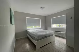 625 77th St, Miami Beach, FL 33141 - Photo 11