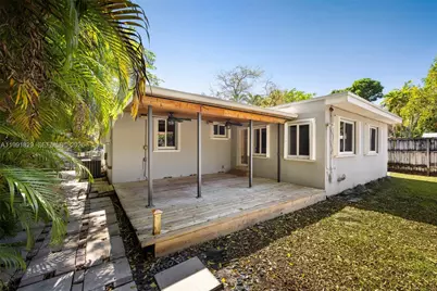 2431 Overbrook St, Miami, FL 33133 - Photo 13