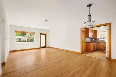 2431 Overbrook St, Miami, FL 33133 - Photo 3