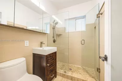 2431 Overbrook St, Miami, FL 33133 - Photo 11
