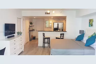 335 S Biscayne Blvd #1706, Miami, FL 33131 - Photo 1