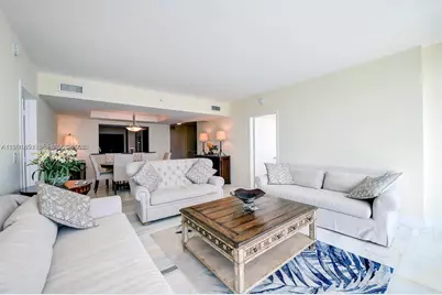 1331 Brickell Bay Dr #903, Miami, FL 33131 - Photo 13