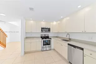 365 NW 109th Ave, Miami, FL 33172 - Photo 5