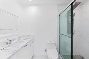 365 NW 109th Ave, Miami, FL 33172 - Photo 17