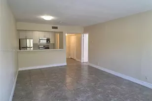 8100 Geneva Ct, Doral, FL 33166 - Photo 7