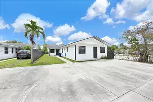 2934 NW 94th St, Miami, FL 33147 - Photo 9