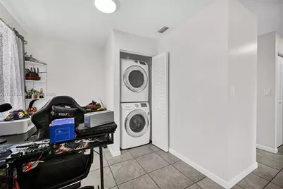 2934 NW 94th St, Miami, FL 33147 - Photo 61