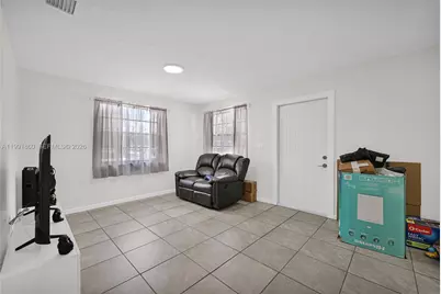 2934 NW 94th St, Miami, FL 33147 - Photo 57