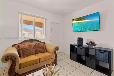 317 E 3rd St #201, Hialeah, FL 33010 - Photo 3