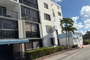 5033 NW 7th St, Miami, FL 33126 - Photo 1