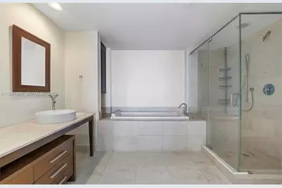 465 Brickell Ave #3905, Miami, FL 33131 - Photo 7
