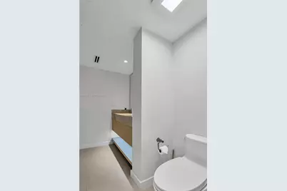 16485 Collins Ave #431, Sunny Isles Beach, FL 33160 - Photo 43