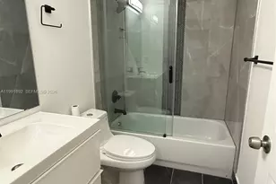 8530 W Southgate Shores Cir, Tamarac, FL 33321 - Photo 11