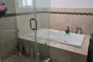 234 E 44th St, Hialeah, FL 33013 - Photo 11