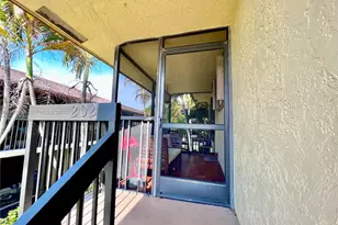 10019 Winding Lake Rd, Sunrise, FL 33351 - Photo 19