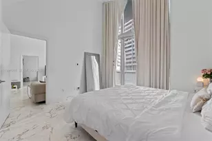 475 Brickell Ave, Miami, FL 33131 - Photo 15