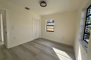 10521 NW 35th Ct, Miami, FL 33147 - Photo 11