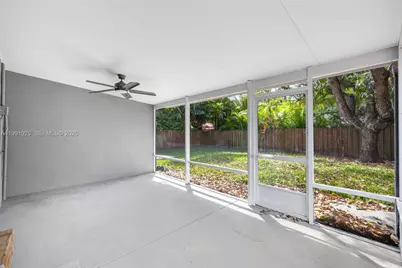 438 Mendoza Ave, Coral Gables, FL 33134 - Photo 17